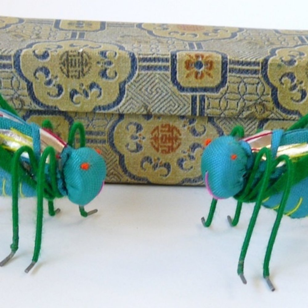 Chinese 2 hand worked good luck grasshoppers